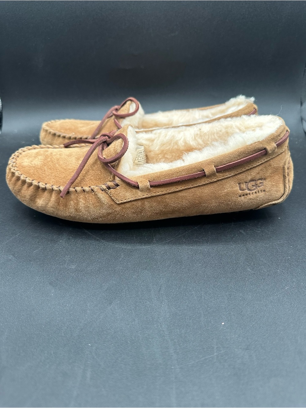 UGG Dakota Chestnut Suede Fur Slippers Womens Size 8 Moccasins - Picture 3 of 7